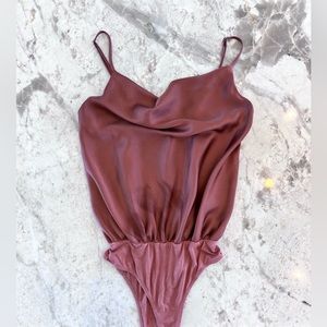 Lulu’s Satin Cowl-neck Bodysuit in color Dusty Rose - Size SMALL.
